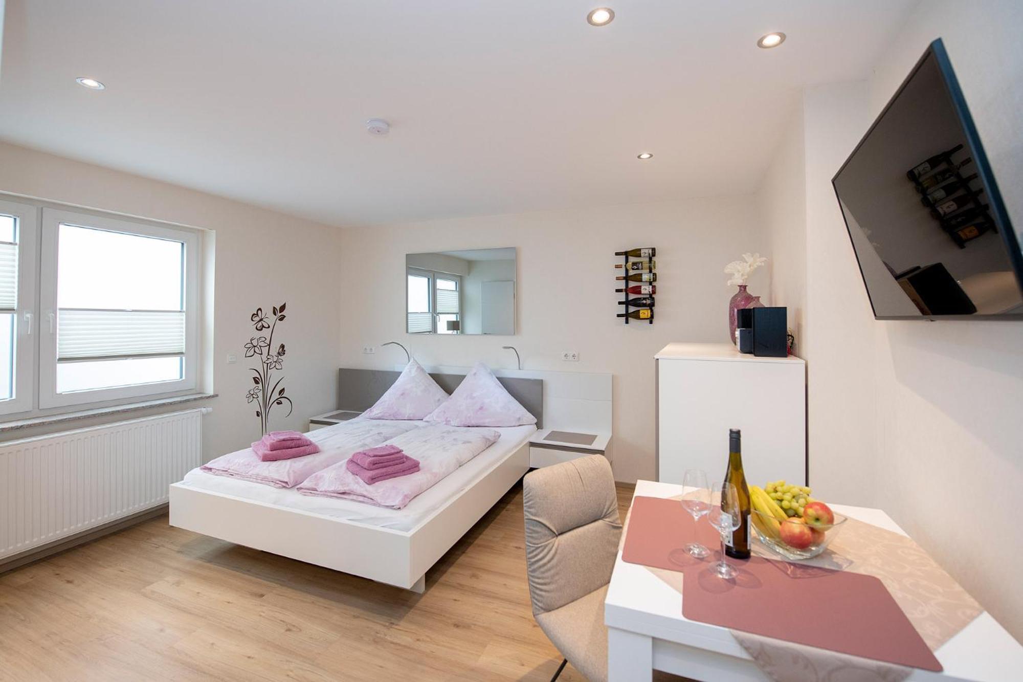 Neef Studio Apartment Am Historischen Matthiasturm מראה חיצוני תמונה